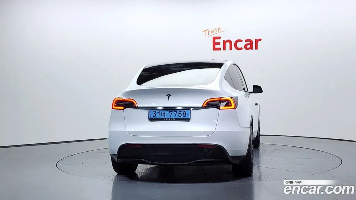 Tesla Model Y 2024 из KR, фото 4