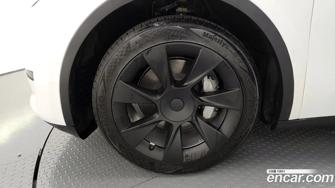 Tesla Model Y 2024 из KR, фото 7