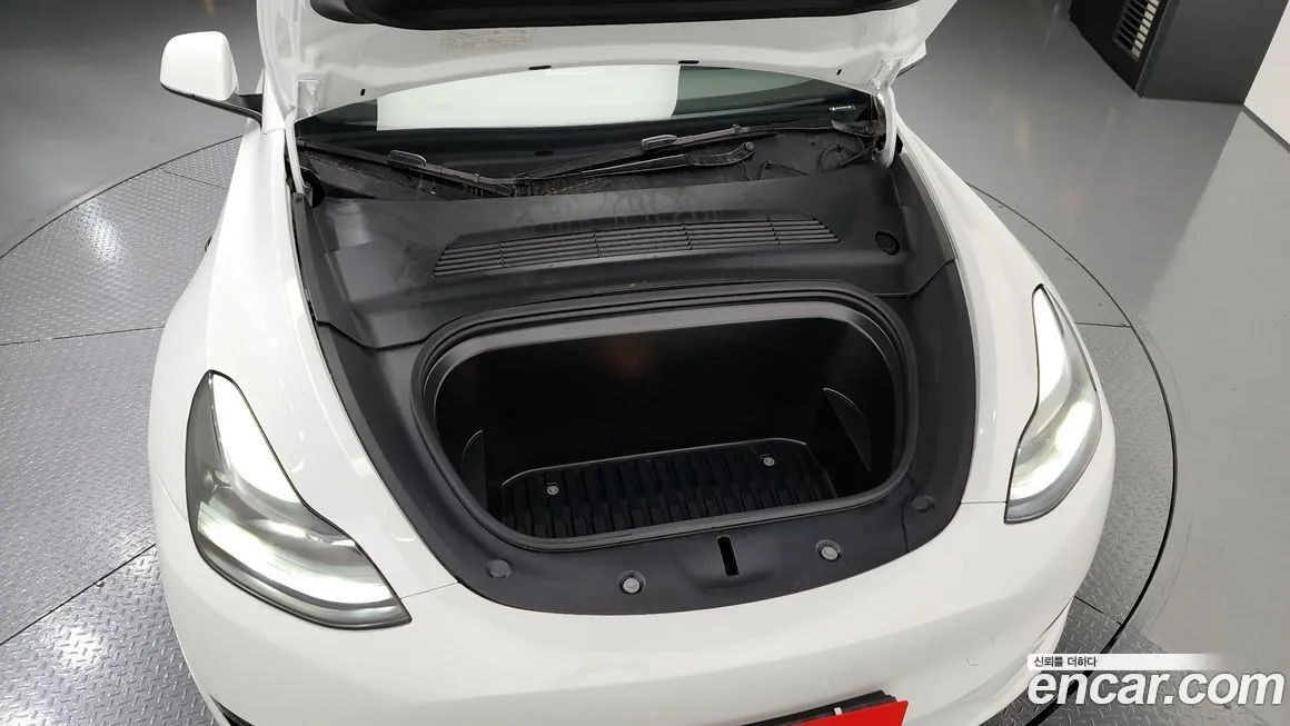 Tesla Model Y 2024 из KR, фото 9