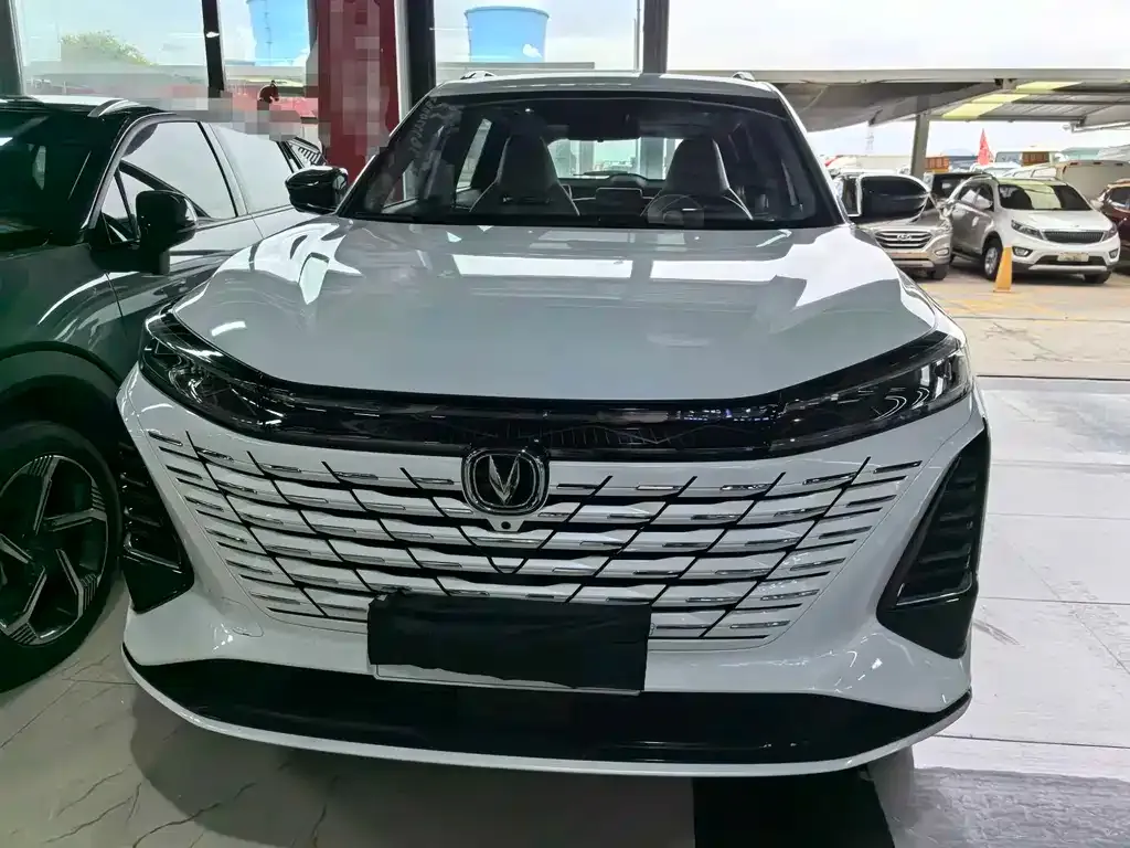 Changan CS75PLUS — фото 3