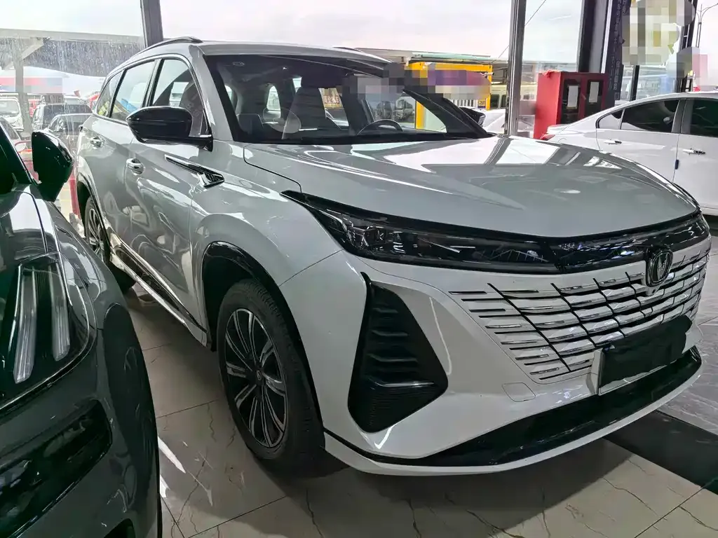 Changan CS75PLUS — фото 6