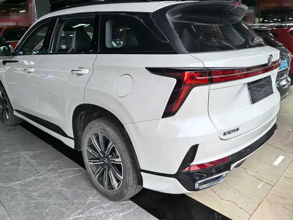 Changan CS75PLUS — фото 4