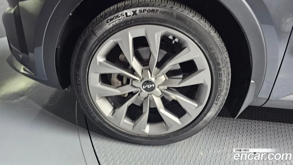 Kia Sorento — фото 10