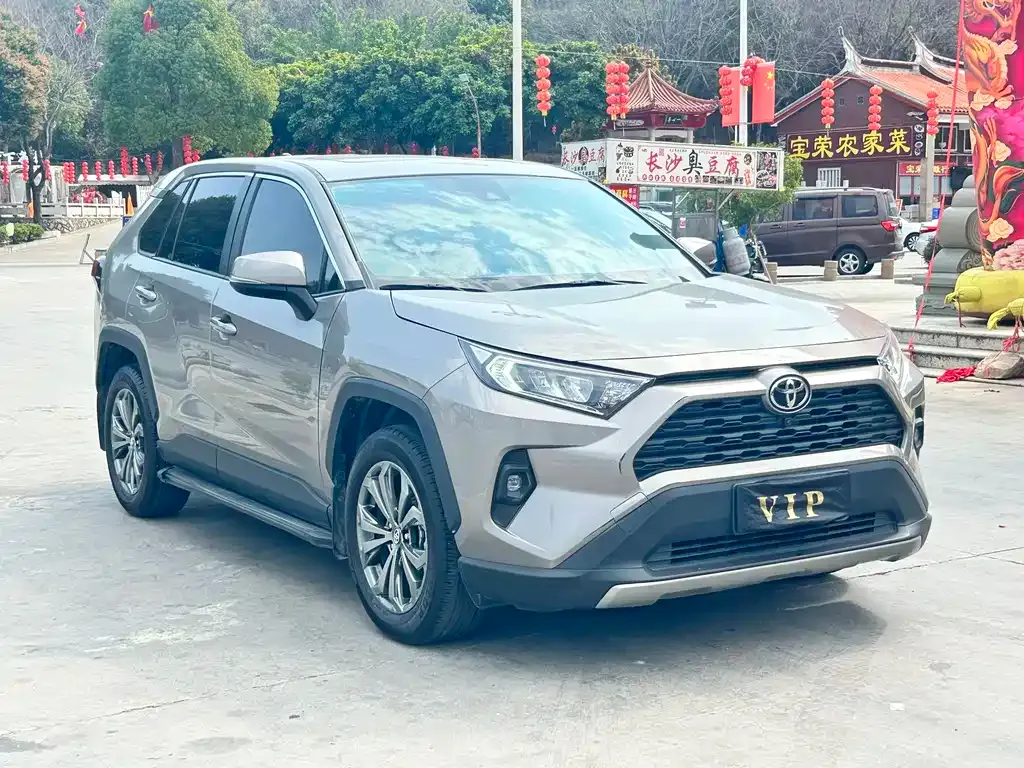 Toyota RAV4 2024 из CN, фото 2