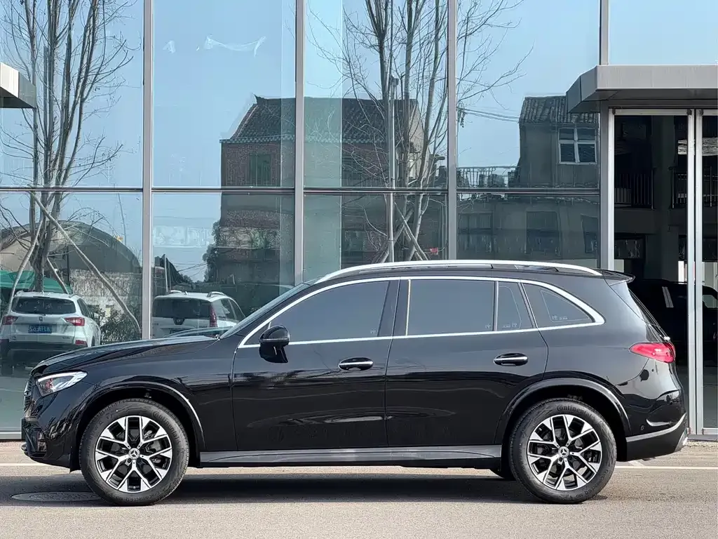 Mercedes-Benz GLC 2024 из CN, фото 3
