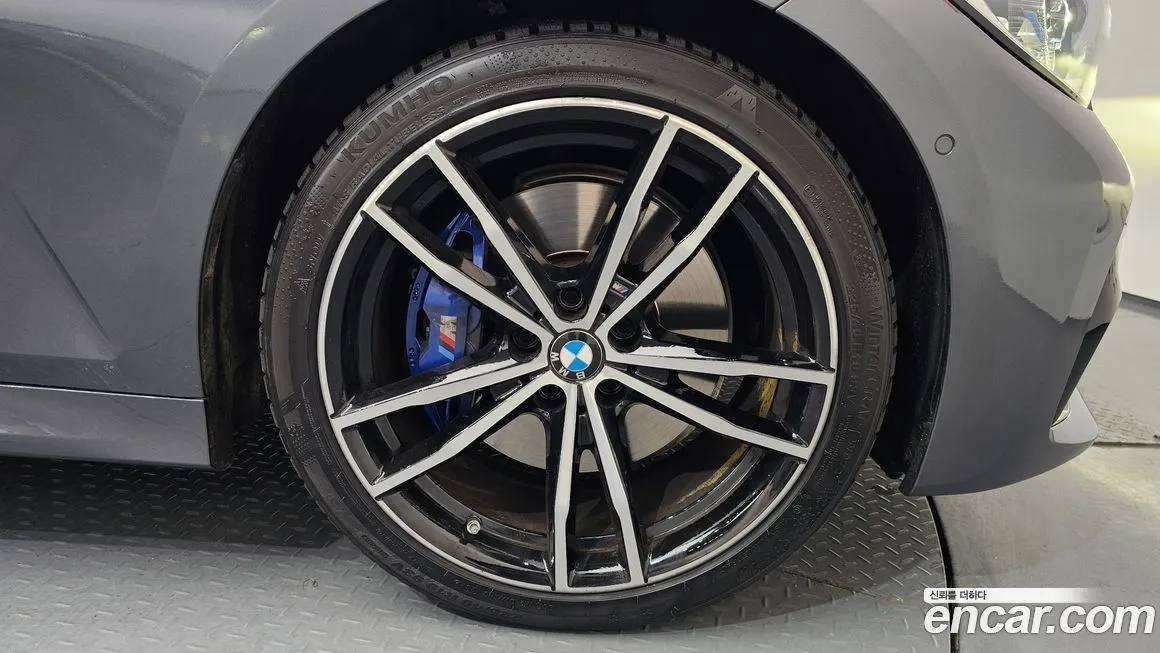 BMW 3-Series 2022 из KR, фото 2