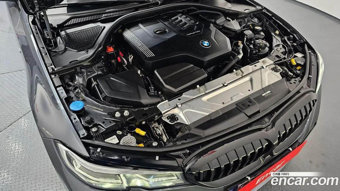 BMW 3-Series 2022 из KR, фото 10