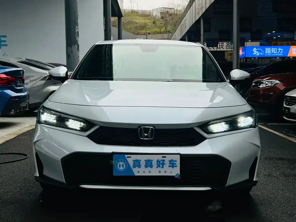 Honda Civic 2025 из CN, фото 3