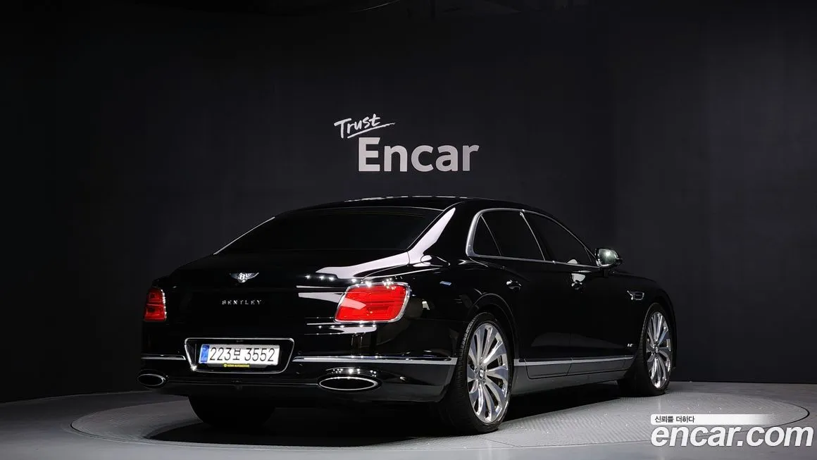 Bentley Flying Spur 2022 из KR, фото 3