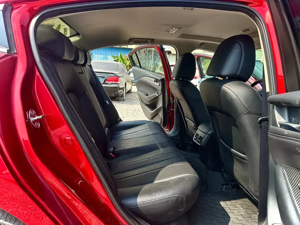 Mazda Atenza 2021 из CN, фото 2