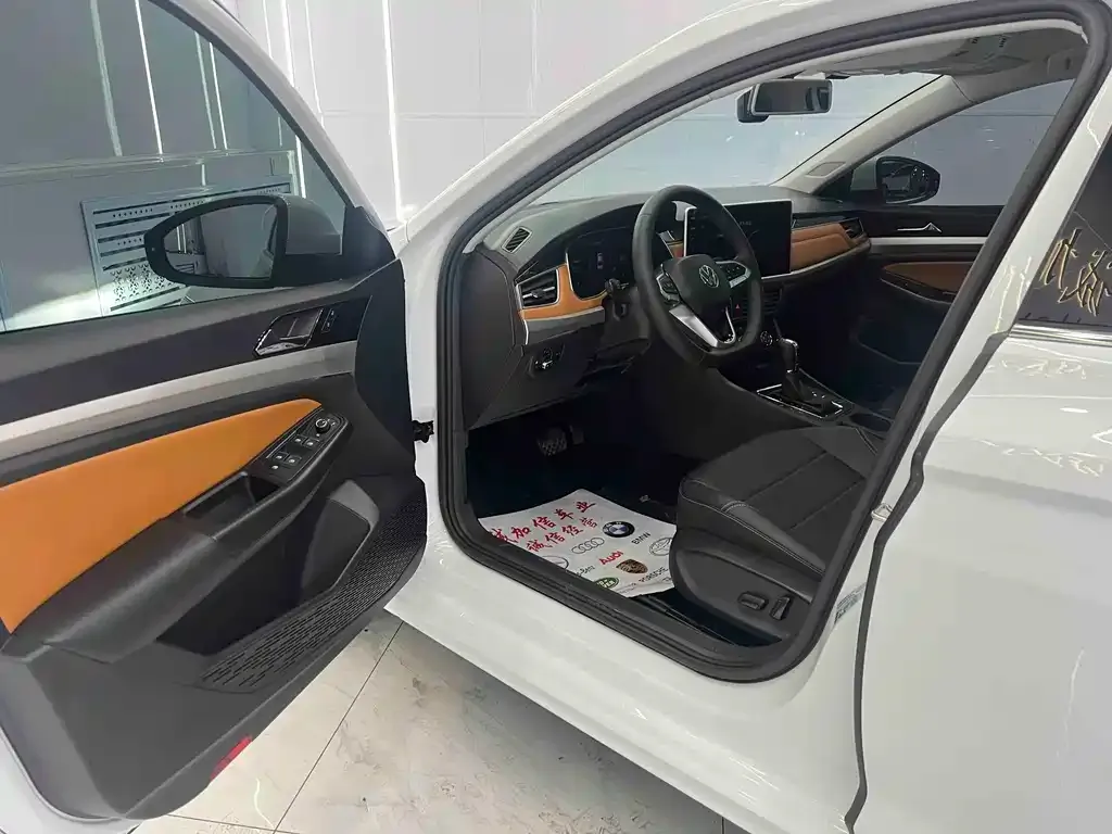 Volkswagen Bora 2022 из CN, фото 4