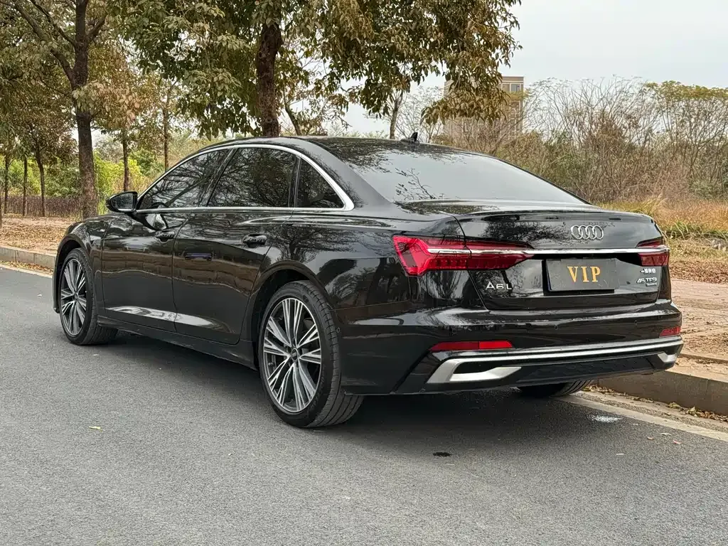 Audi A6L — фото 7
