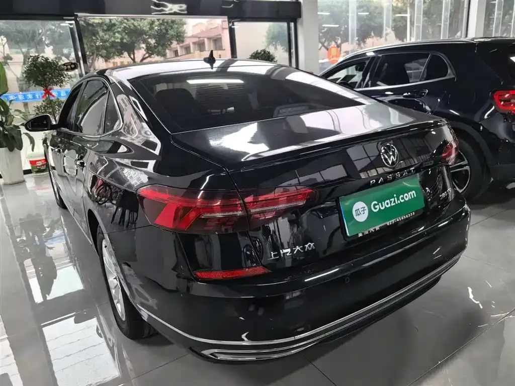Volkswagen Passat — фото 10