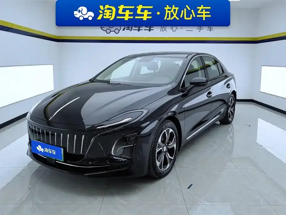 Hongqi E-QM5 — фото 1