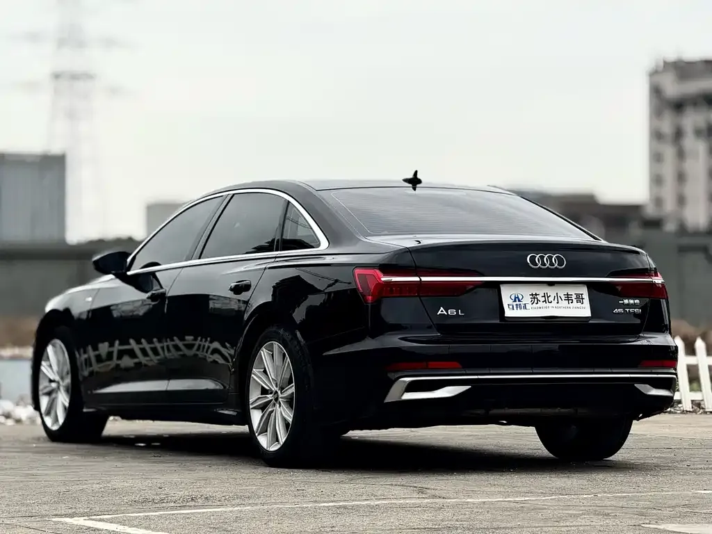 Audi A6L — фото 5