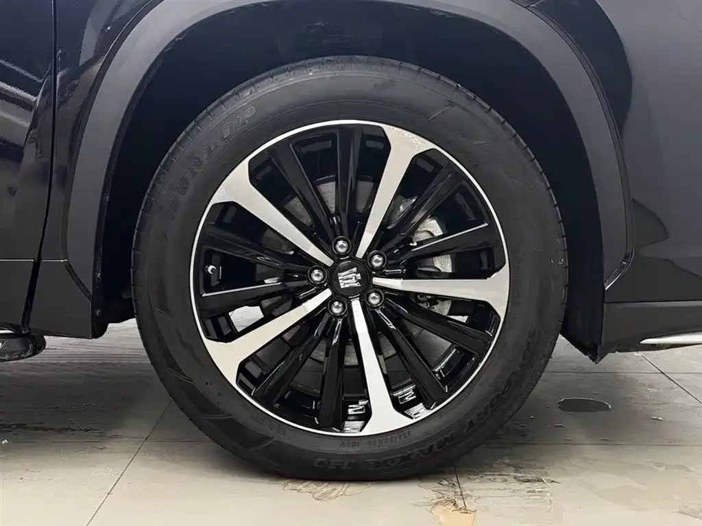 Toyota Crown Kluger 2024 из CN, фото 4