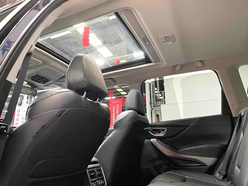 Subaru Forester 2022 из CN, фото 10