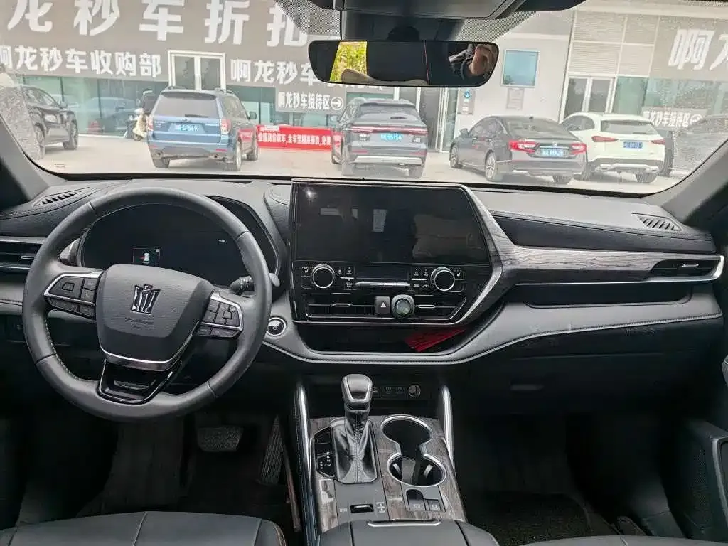 Toyota Crown Kluger 2025 из CN, фото 7