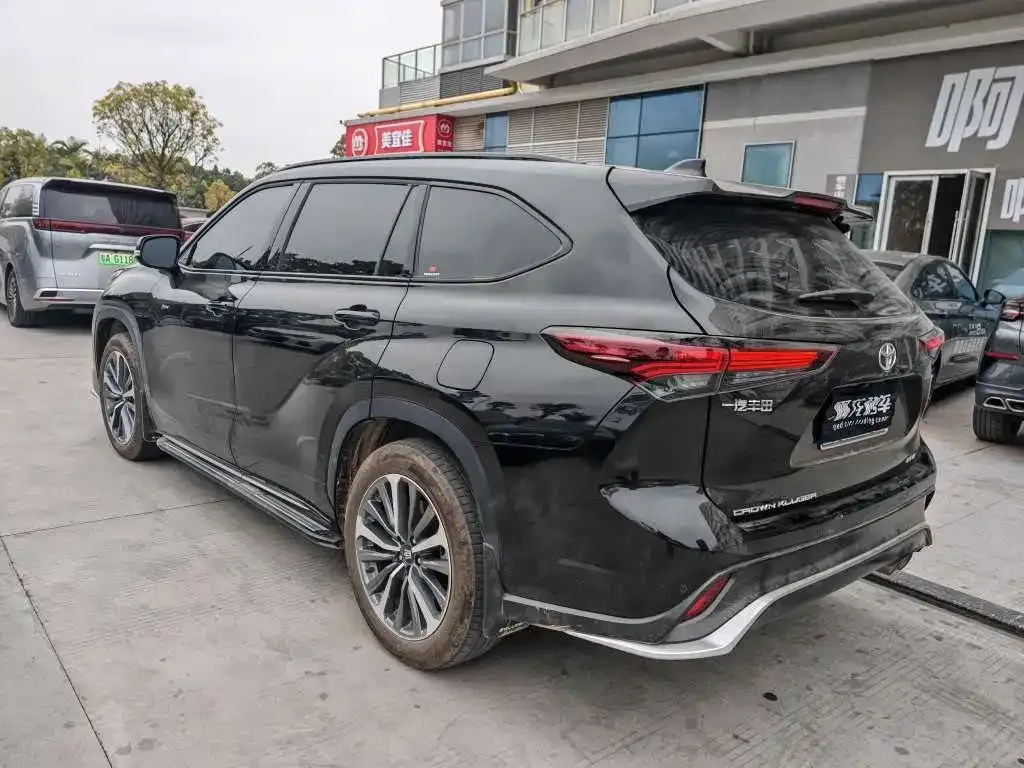 Toyota Crown Kluger 2025 из CN, фото 2