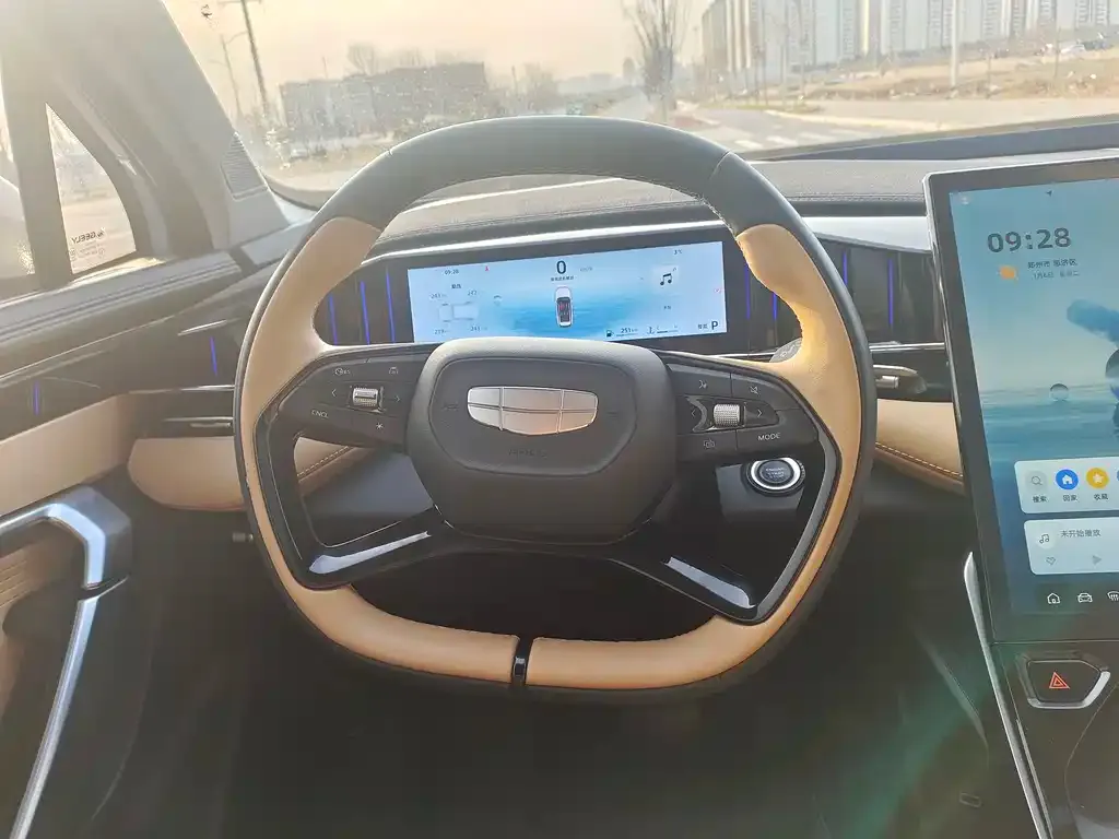 Geely Boyue L 2023 из CN, фото 2
