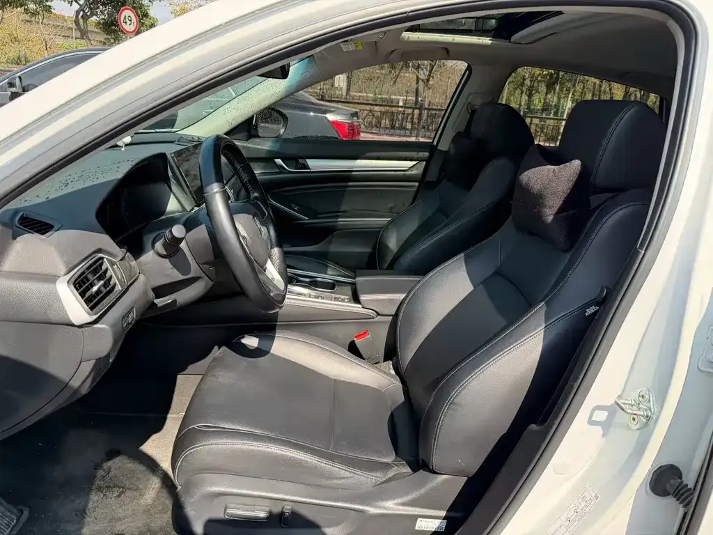 Honda Accord — фото 3
