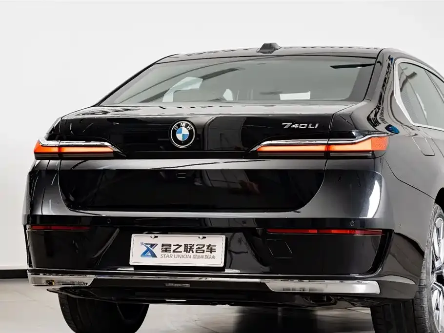 BMW 7 Series 2024 из CN, фото 5