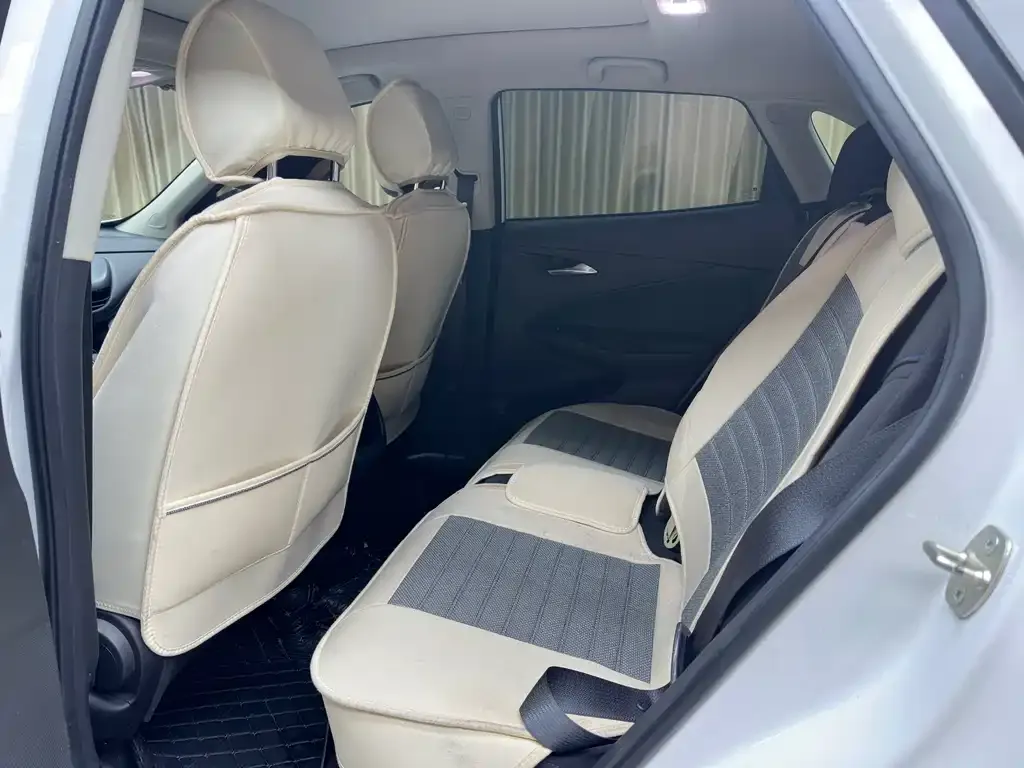 Buick Encore 2022 из CN, фото 3