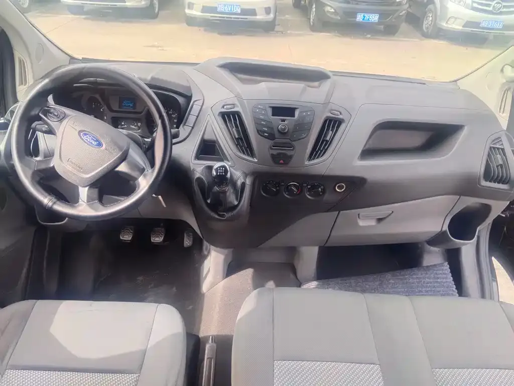 Ford Transit 2022 из CN, фото 3
