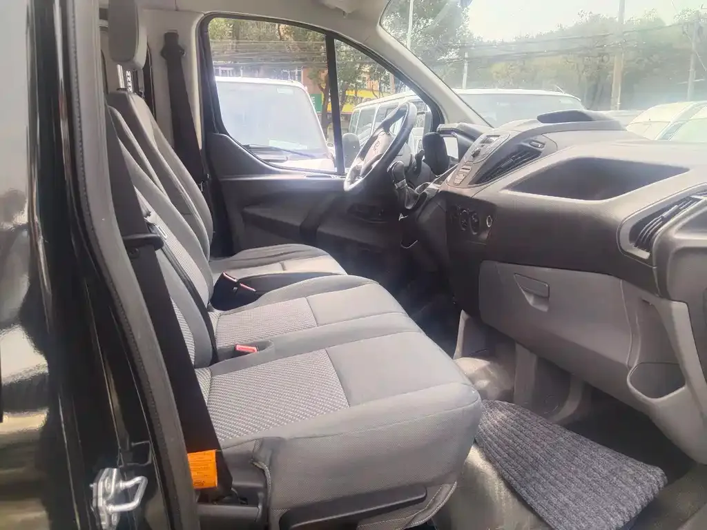 Ford Transit 2022 из CN, фото 4