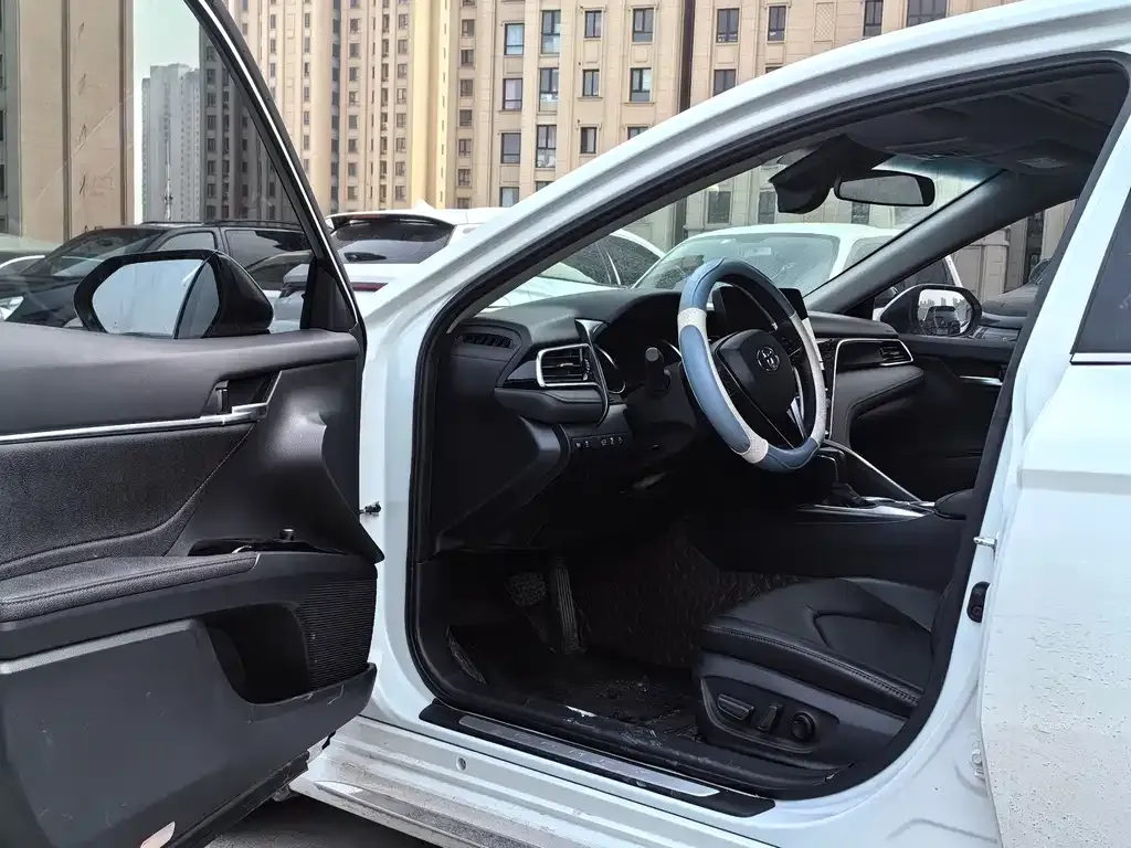 Toyota Camry 2024 из CN, фото 8