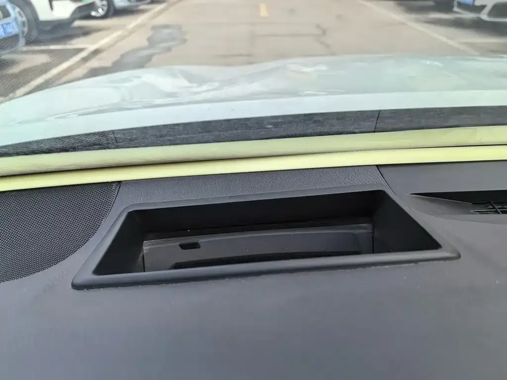 Toyota Camry 2024 из CN, фото 3