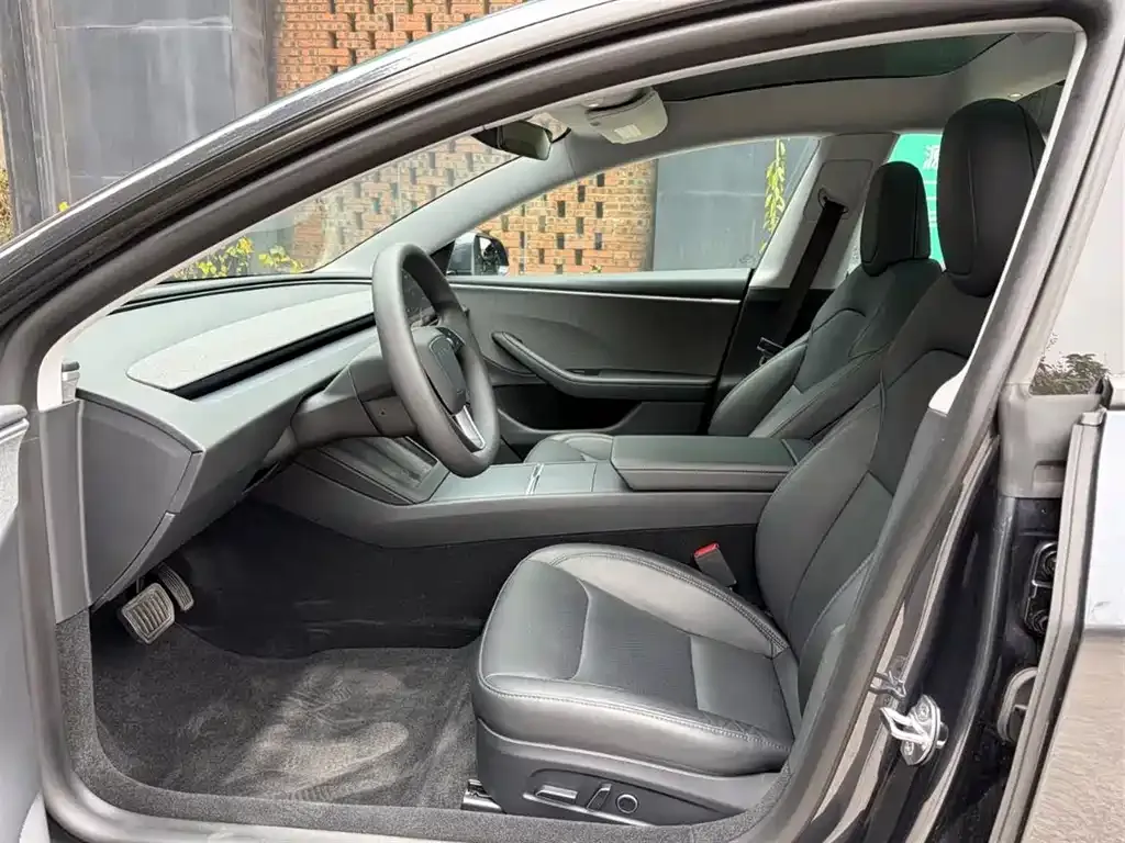 Tesla Model 3 2024 из CN, фото 4