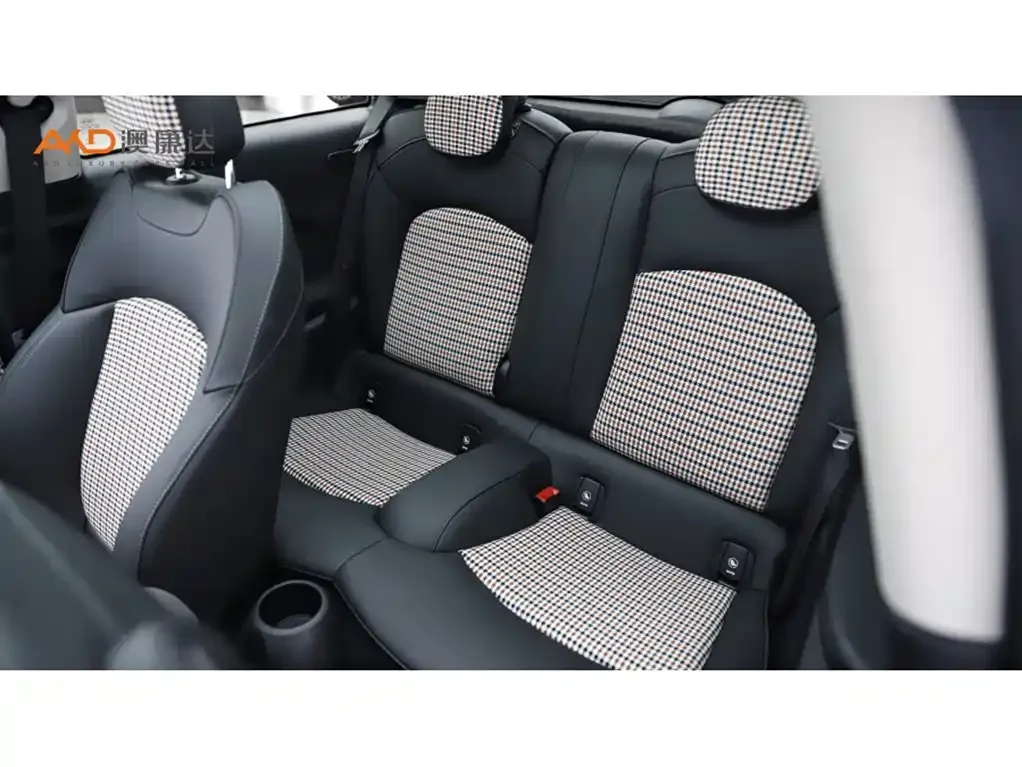 MINI Cooper (3-door) 2023 из CN, фото 9