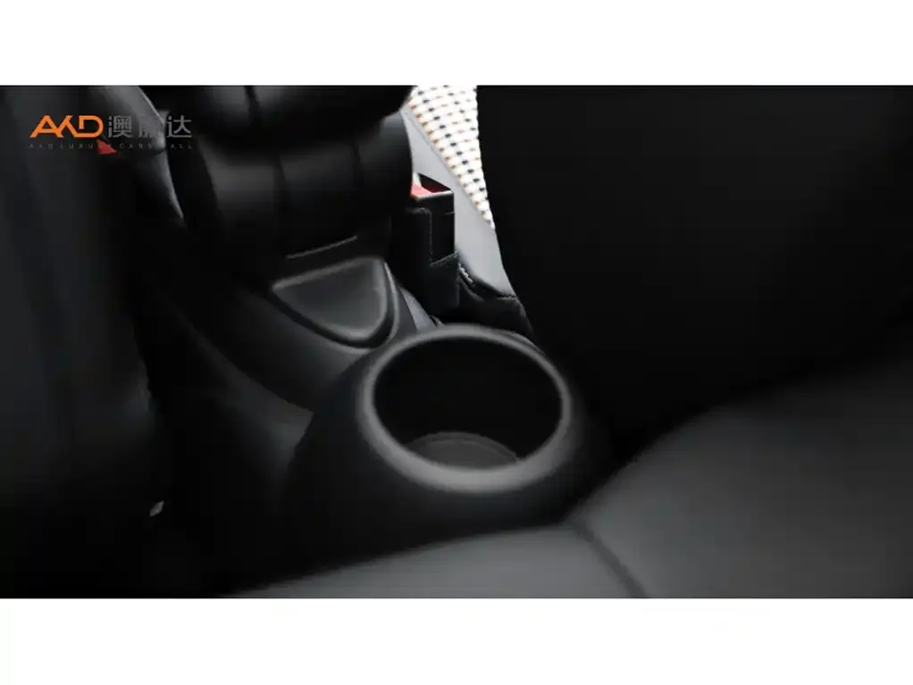 MINI Cooper (3-door) 2023 из CN, фото 3