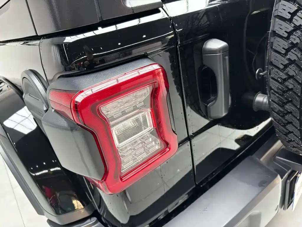 Jeep Wrangler 2021 из CN, фото 10