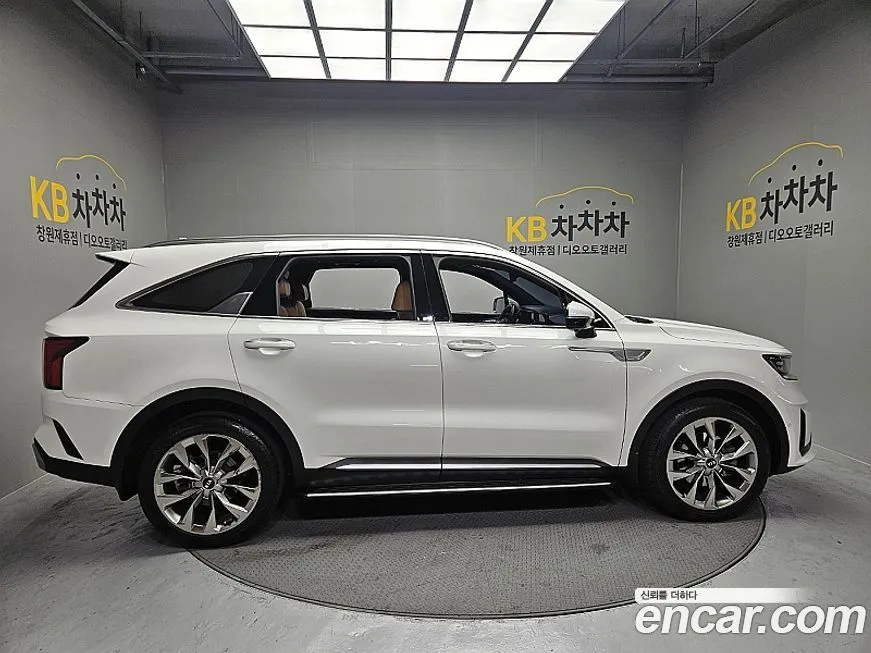Kia Sorento — фото 4
