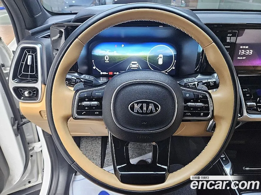 Kia Sorento — фото 9