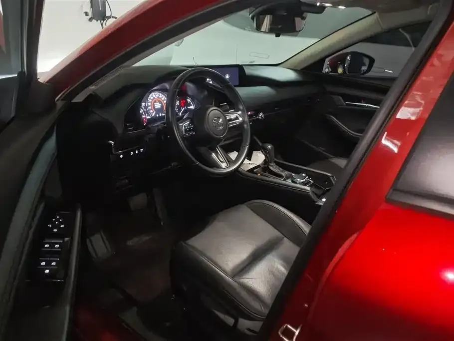 Mazda 3 Axela 2022 из CN, фото 9