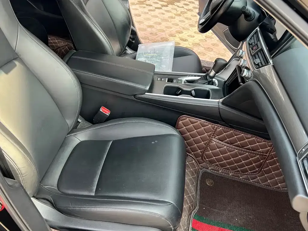 Honda Accord — фото 4
