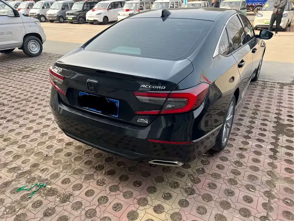 Honda Accord — фото 2
