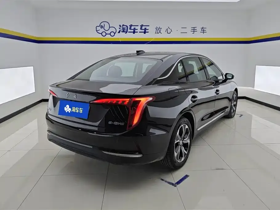 Hongqi E-QM5 — фото 6