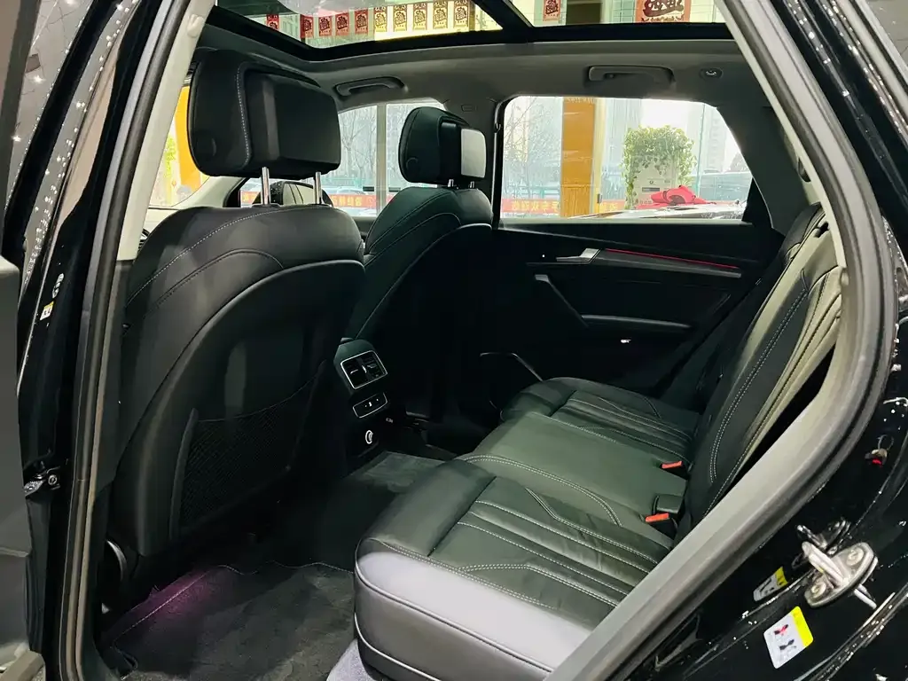 Audi Q5L 2023 из CN, фото 9