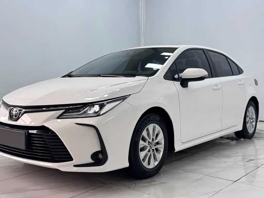 Toyota Corolla 2021 из CN, фото 1
