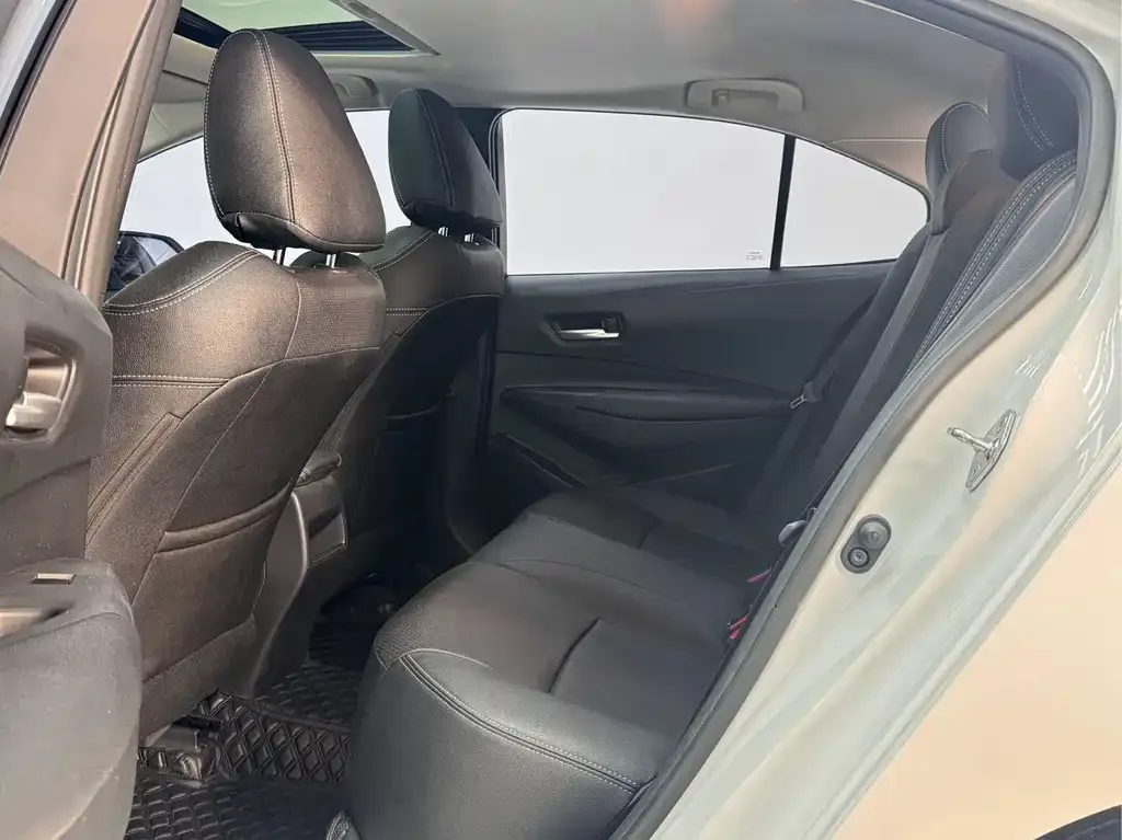 Toyota Corolla 2021 из CN, фото 9