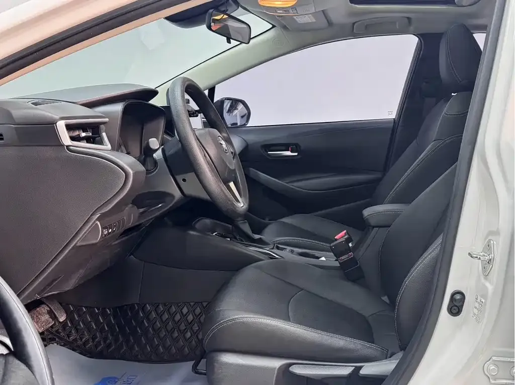 Toyota Corolla 2021 из CN, фото 10