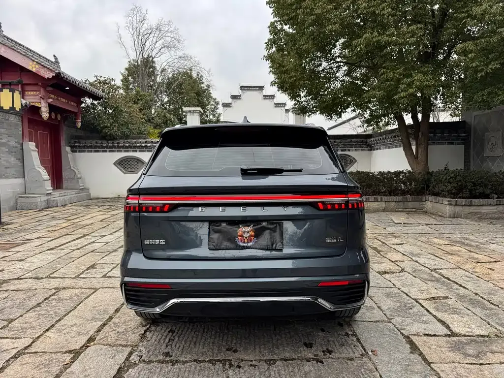 Geely Xingyue L — фото 10