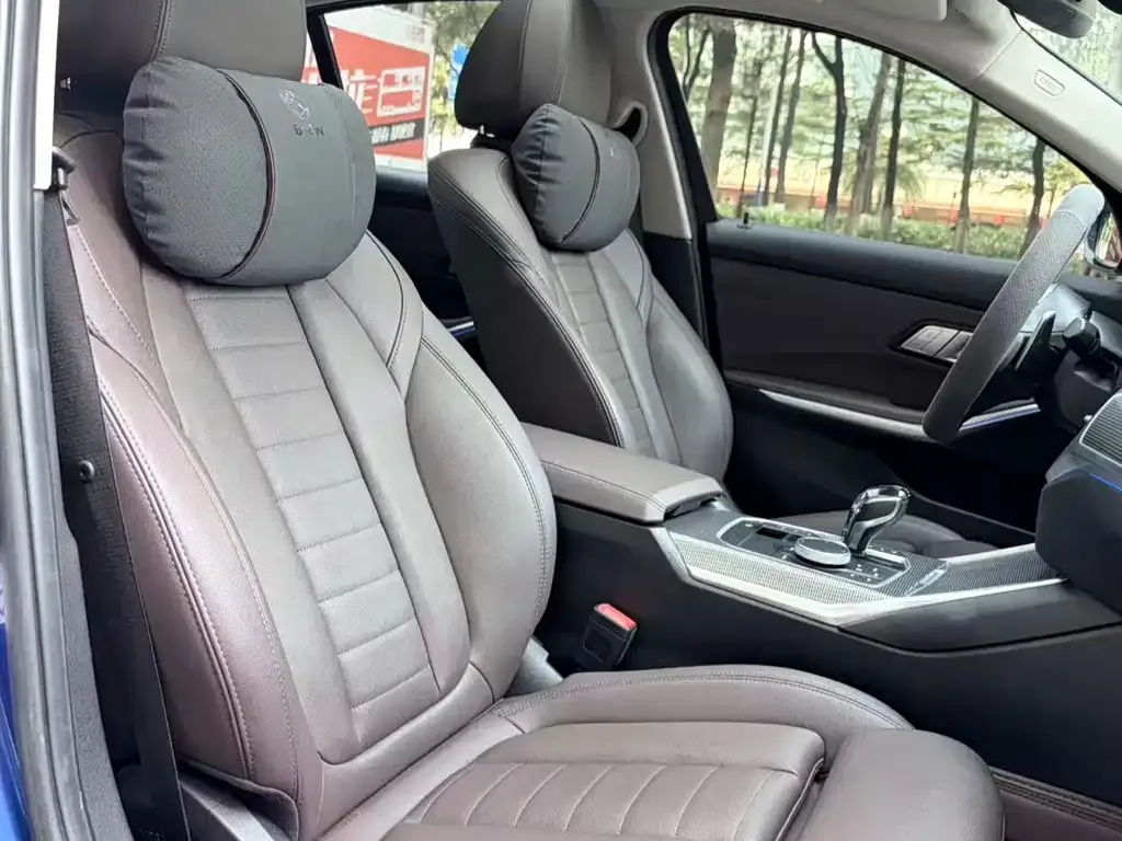 BMW 3 Series 2021 из CN, фото 3