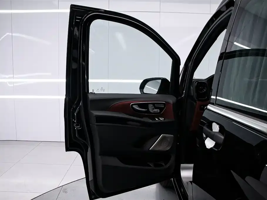 Mercedes-Benz Vito 2026 из CN, фото 6
