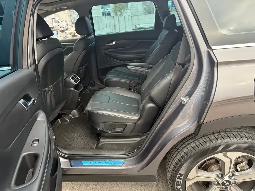 Hyundai Santa Fe 2021 из CN, фото 8