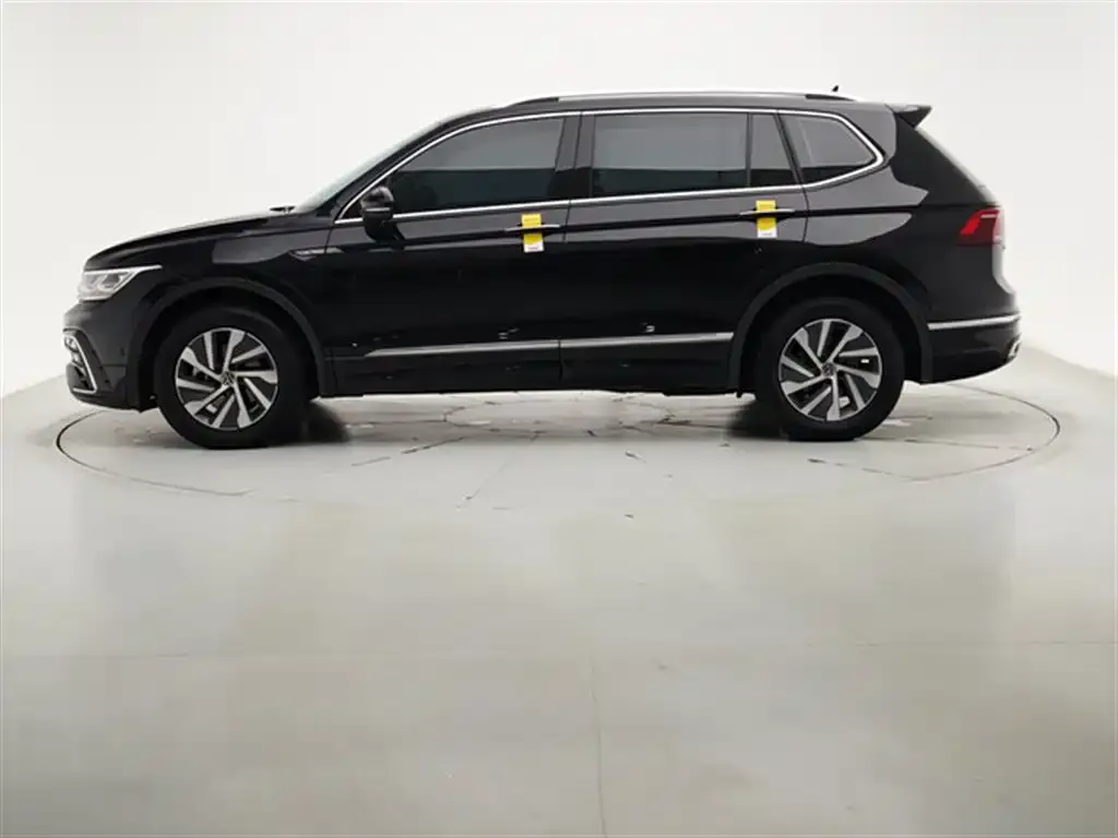 Volkswagen Tiguan L New Energy 2023 из CN, фото 10